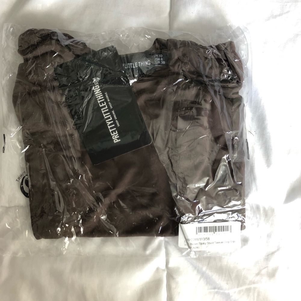 Short sleeve slinky shorts